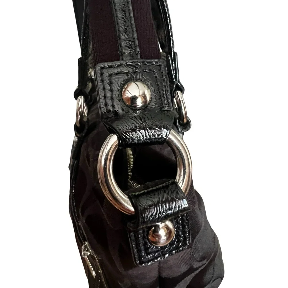 Coach Y2K Poppy Black Signature Fabric and Patent Leather Daisy Tote F20101 🖤